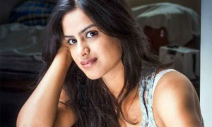 Neha Mahajan HD Wallpapers