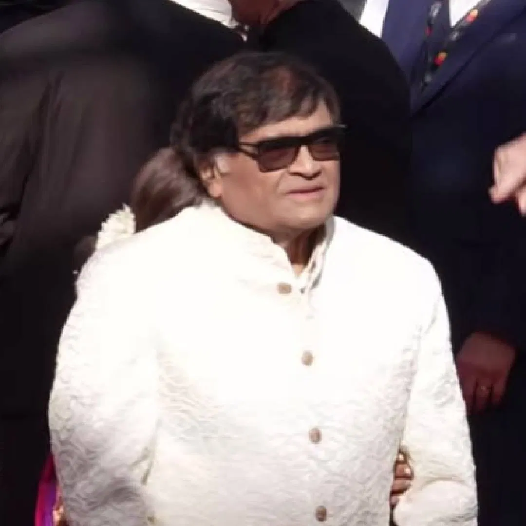 Ashok Saraf and Nivedita Saraf Grace the ‘Cannes’ Red Carpet; Proudly Showcase Marathi Culture 10 Ashok