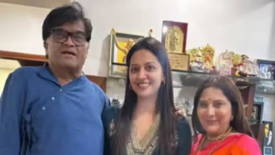 Inside Veteran Actor Ashok Saraf’s Home and Its Iconic Ashi Hi Banava Banavi Nameplate 2 asok saraf